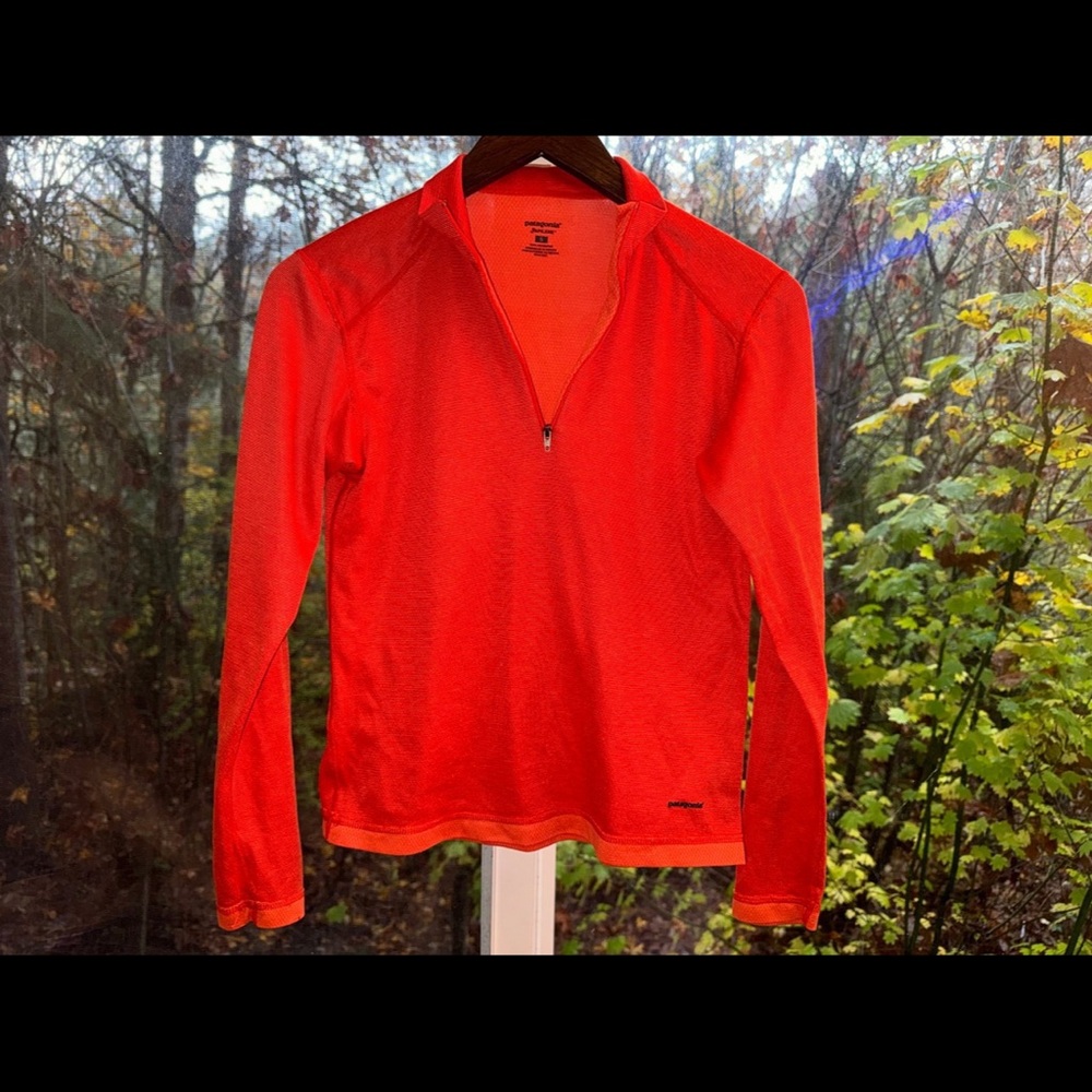 Red/Orange Quarter-Zip Patagonia small woman